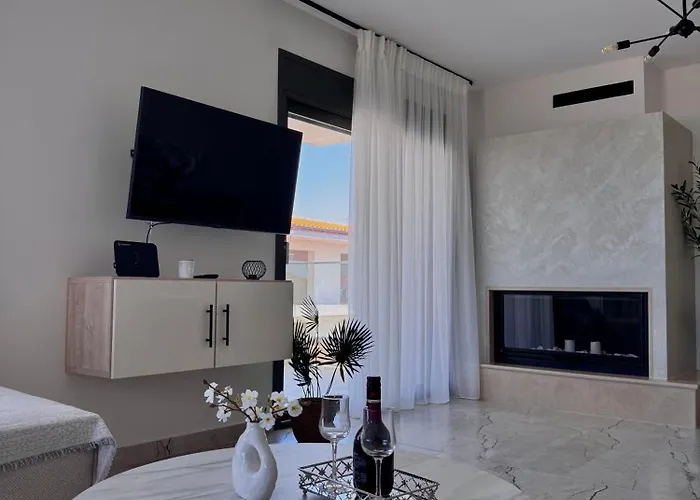 Petra Mare - Sea View Escape In Apartment Nea Moudania