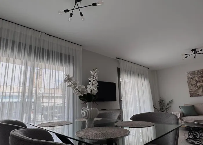 Petra Mare - Sea View Escape In Apartment
