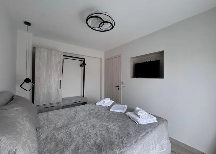 Petra Mare - Sea View Escape In Apartment
