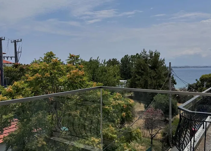 Petra Mare - Sea View Escape In Nea Moudania